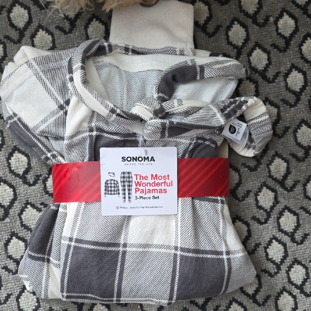 Sonoma Black and White Plaid Pajama Set
